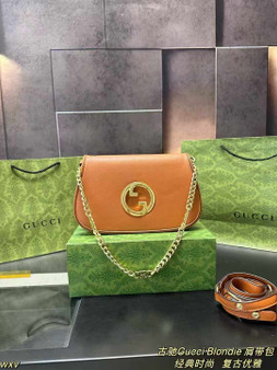 Designer Handbag pre-order / 1:1 quality / turnaround time 2-4 weeks / size 27*17cm