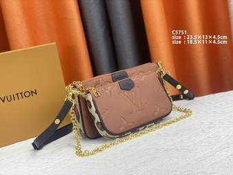 FLASH SALE / Designer handbag pre-order / 1:1 quality / turnaround time 2-4 weeks / Size: 18.5 * 11.5 cm