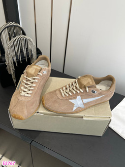 Designer sneakers pre-order  / 1:1 quality  / turnaround time 2-4 weeks / pc3