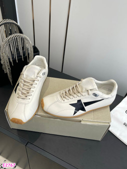 Designer sneakers pre-order  / 1:1 quality  / turnaround time 2-4 weeks / pc3-1761424993