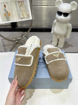 Designer shoes pre-order / 1:1 quality / turnaround time 2-4 weeks / mirror quality