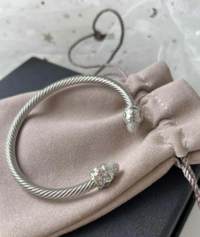 Designer bracelet pre-order // 1:1 quality / turnaround time 2-4 weeks