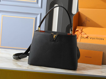 Designer handbag pre-order / Mirror quality / Turnaround time 2-4 weeks / size 33*24*12cm