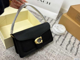 Designer handbag pre-order / 1:1 quality / Turnaround time 2-4 weeks / size 27*16cm