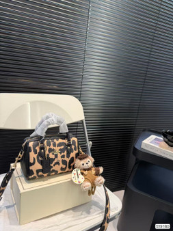 Designer handbag pre-order / 1:1 quality / Turnaround time 2-4 weeks / size 17*12cm