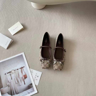 Designer flats pre-order / 1:1 quality / Turnaround time 2-4 weeks / 1ckode2309