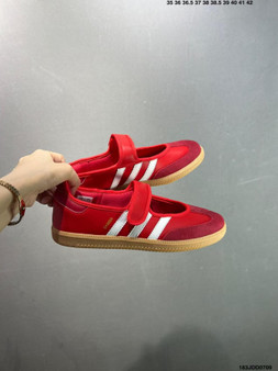 Adida* sneakers * pre-order  / 1:1 quality / turnaround time 2-4 weeks / code 197