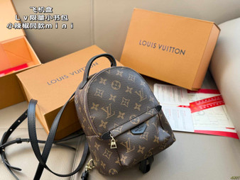 Designer handbag pre-order / size 17*20cm / 1:1 quality / turnaround time 2-4 weeks / code 532-3