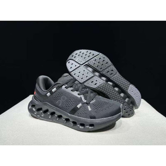 O.C. sneakers  pre-order / 1:1 quality / turnaround time 2-4 weeks  / code-pl0030