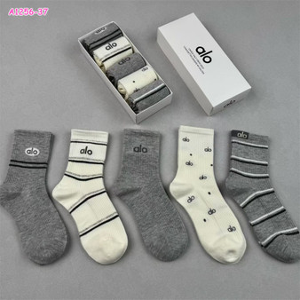 Women's multi-pack socks pre-order / One size fits most / Turnaround time 2-4 weeks / code 9
