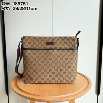 Designer handbag pre-order / size 29*28*11cm /  1:1 quality / Turnaround time 2-4 weeks