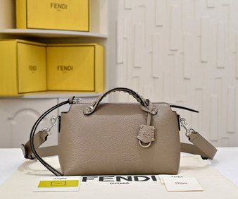 Designer handbag pre-order / Mirror quality / size17*13*29cm / Turnaround time 2-4 weeks