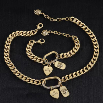 Designer jewelry pre-order / 1:1 quality / Turnaround time 2-4 weeks / product#104