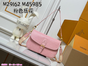 Designer handbag pre-order / 1:1 quality / Size: 23 * 16 * 8.5 c,m / Turnaround time 2-4 weeks / Code 43203