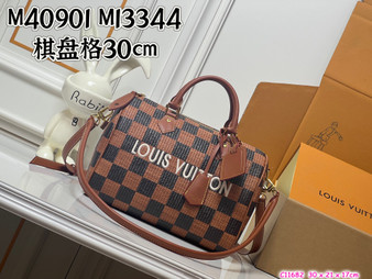 Designer handbag pre-order / 1:1 quality / Size: 30 cm / Turnaround time 2-4  weeks