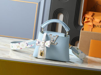 Designer handbag pre-order / Size 21*13*8cm / 1:1 quality / Turnaround time 2-4 weeks / product#0532