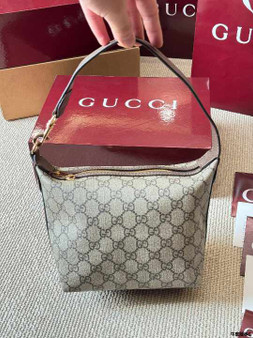 Designer handbag pre-order / 1:1 quality / Size 18*16cm / Turnaround time 2-4 weeks