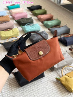 Designer handbag pre-order / 1:1 quality / size: 17*10 / Turnaround time 2-4 weeks / product#920\9