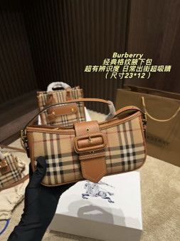 Designer handbag pre-order / 1:1 quality / Size 23*12cm / Turnaround time 2-4 weeks