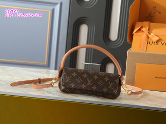 Designer handbag pre-order / 1:1 quality / Size: 22.5*12*3cm / Turnaround time 2-4 weeks