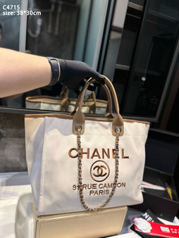 $99 handbag special / Designer handbag pre-order / 1:1 quality / Size 38cm / Turnaround time 2-4 weeks