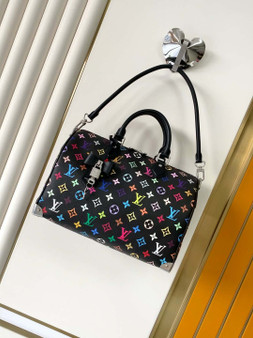 Designer handbag pre-order / Master quality / Size 30*21cm / Turnaround time 2-4 weeks