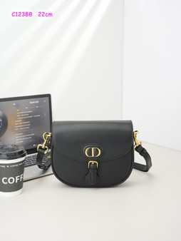 Designer handbag pre-order / 1:1 quality / Size 22 cm / Turnaround time 2-4 weeks