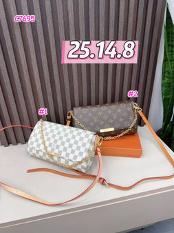 Designer handbag pre-order / A4 quality / Size 25 cm / Turnaround time 2-4 weeks