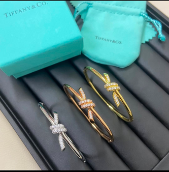 Designer bracelet pre-order / 1:1 quality / turnaround time 2-4 weeks-1761410695