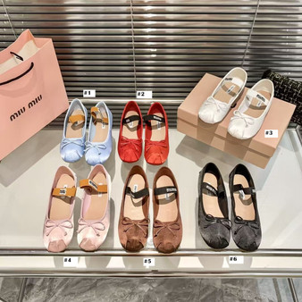 Designer sandals pre-order / 1:1 quality / Turnaround time 2-4 weeks