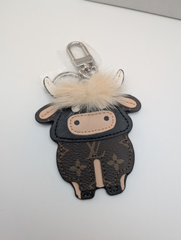 Highland cow LV keychain ready to ship - final clearance