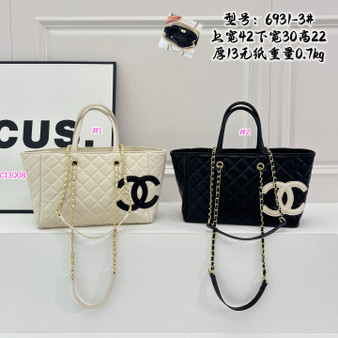 D.esigner H.andbag pre-order / Size 30*22 cm / A4 q.uality / Turnaround time 2-4 weeks