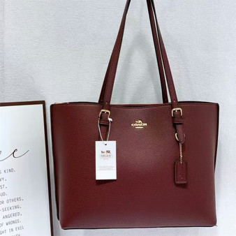 D.esigner h.andbag pre-order / higher end A4 q.uality / Size 41*13*29cm / Turnaround time 2-4 weeks