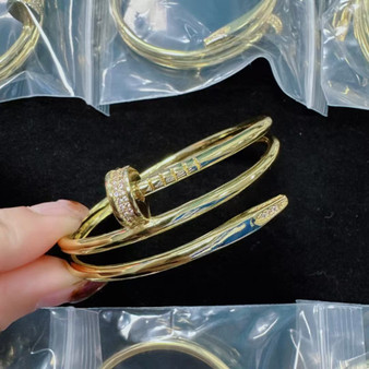 Designer bracelet pre-order / o.n.e - o.n.e q.uality / Turnaround time 2-4 weeks