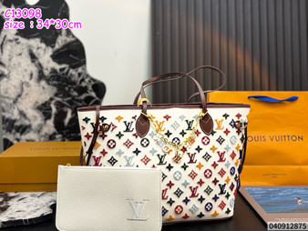 D.esigner h.andbag pre-order / o.n.e - o.n.e q.uality / Size 34 * 30 cm / Turnaround time 2-4 weeks