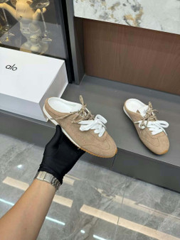 D.esigner shoes pre-order / o.n.e - o.n.e q.uality / Turnaround time 2-4 weeks