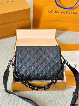 Designer handbag pre-order/ 1:1 quality / size 28*20cm / TAT 3-4 weeks / pc#2