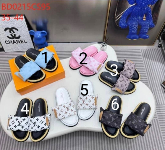 Womens LV slides pre-order