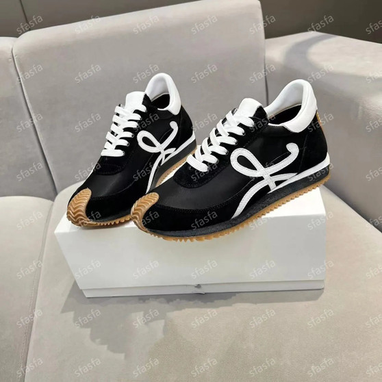 Designer sneakers pre-order  / mirror quality / turnaround time 2-4 weeks / pc2-1761417335