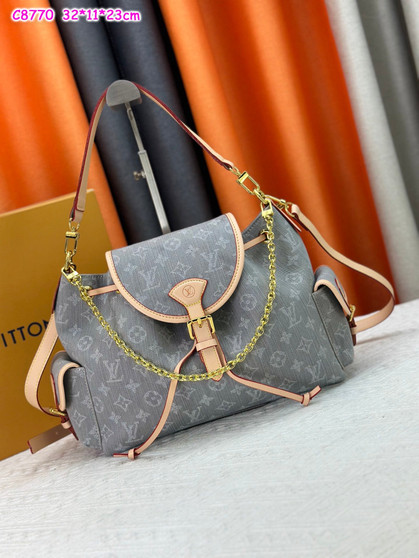 LV Designer Handbag Pre-Order / 1:1 Quality / Size: 32 * 11 * 23 cm / Turnaround time 3-4 weeks / pc3-1761417388