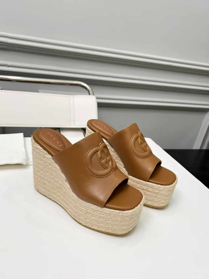 Designer wedge sandals pre-order / mirror quality / turnaround time 2-4 weeks