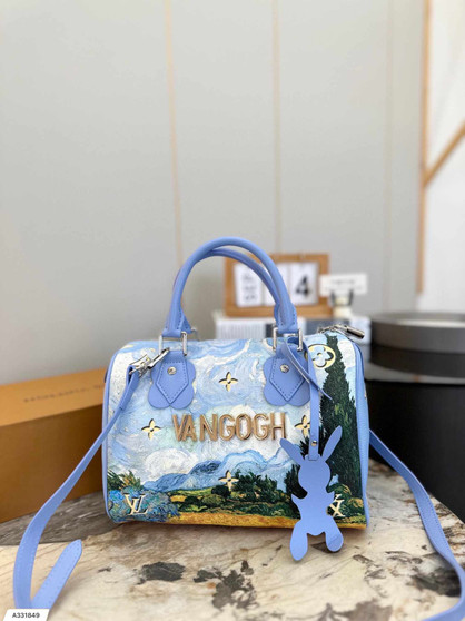 Designer handbag pre-order / 1:1 quality / turnaround time 2-4 weeks / size 24*18cm