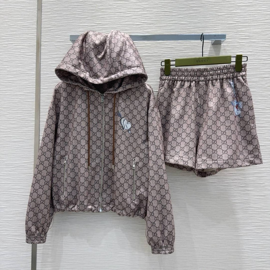 Designer two piece set pre-order / 1:1 quality / turnaround time 2-4 weeks