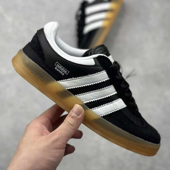 Adida* sneakers pre-order  / 1:1 quality / turnaround time 2-4 weeks / pc-1761421324