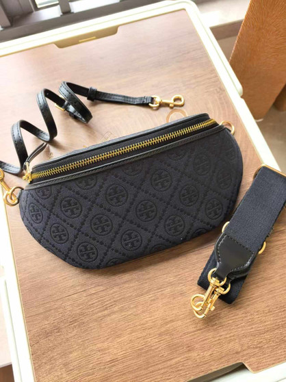 Designer handbag pre-order / Master quality / turnaround time 2-4 weeks / size 19*7*13cm