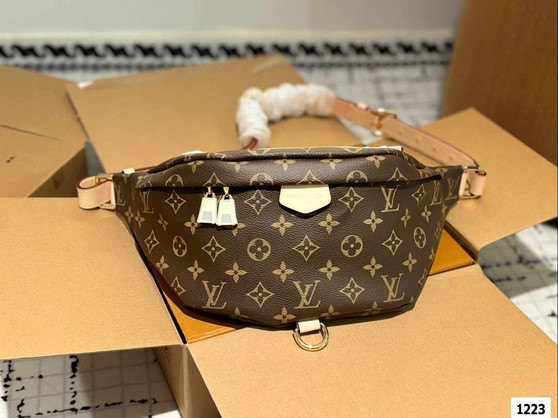 Designer handbag pre-order / mirror quality / turnaround time 2-4 weeks / size 38*20*16cm