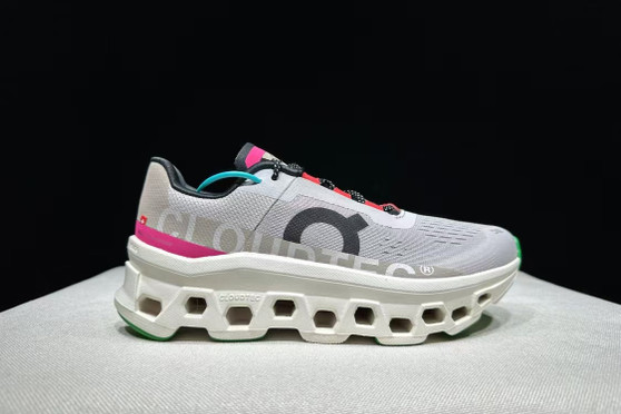 OC sneakers pre-order/ 1:1 quality / turnaround time 2-4 weeks / pc#2-1761422000