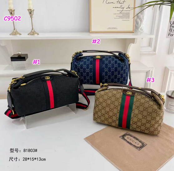 BOGO 1/2 off ** Designer handbag pre-order / A4 quality / turnaround time 2-4 weeks / pc3 / Size 28 * 15 * 13 cm