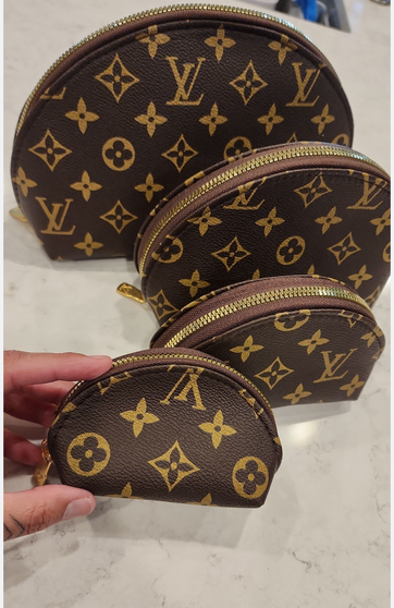 Designer 4 PC travel sets pre-order / A4 quality / turnaround time 2-4 weeks