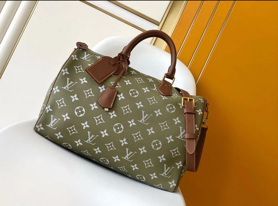 Designer handbag pre-order / master quality / turnaround time 2-4 weeks / size: 40.0 x 26.0 x 23.